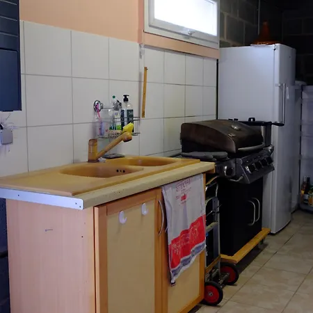 Independante Avec Vue Sur Et Marais Du Littoral, Salle De Bain Et Wc Privatifs , Kitchenette Et Terrasse Partagees Fontenay-sur-Mer