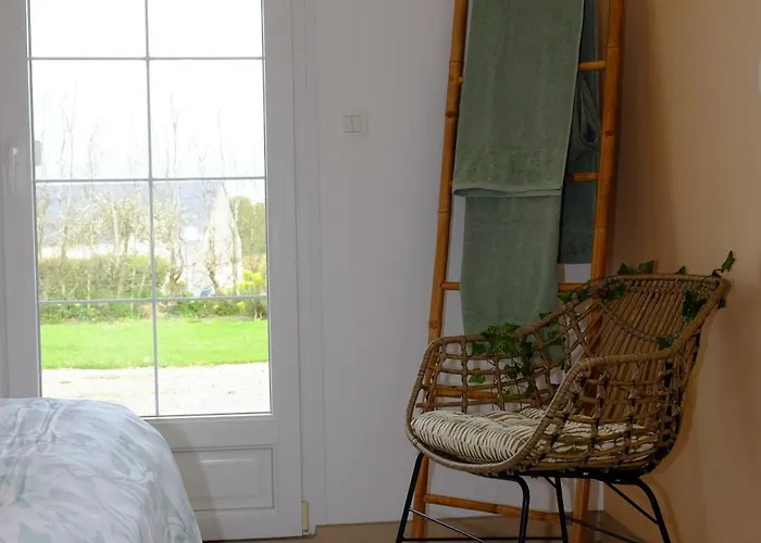 Séjour chez l'habitant Indépendante Avec Vue Sur Et Marais Du Littoral, Salle De Bain Et Wc Privatifs , Kitchenette Et Terrasse Partagées *