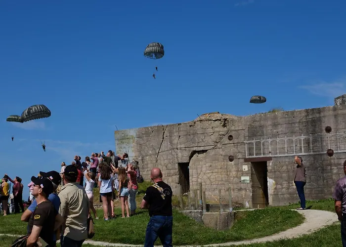 Indépendante Avec Vue Sur Et Marais Du Littoral, Salle De Bain Et Wc Privatifs , Kitchenette Et Terrasse Partagées *
